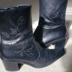 Gianni Bini Black Leather Western Booties 8